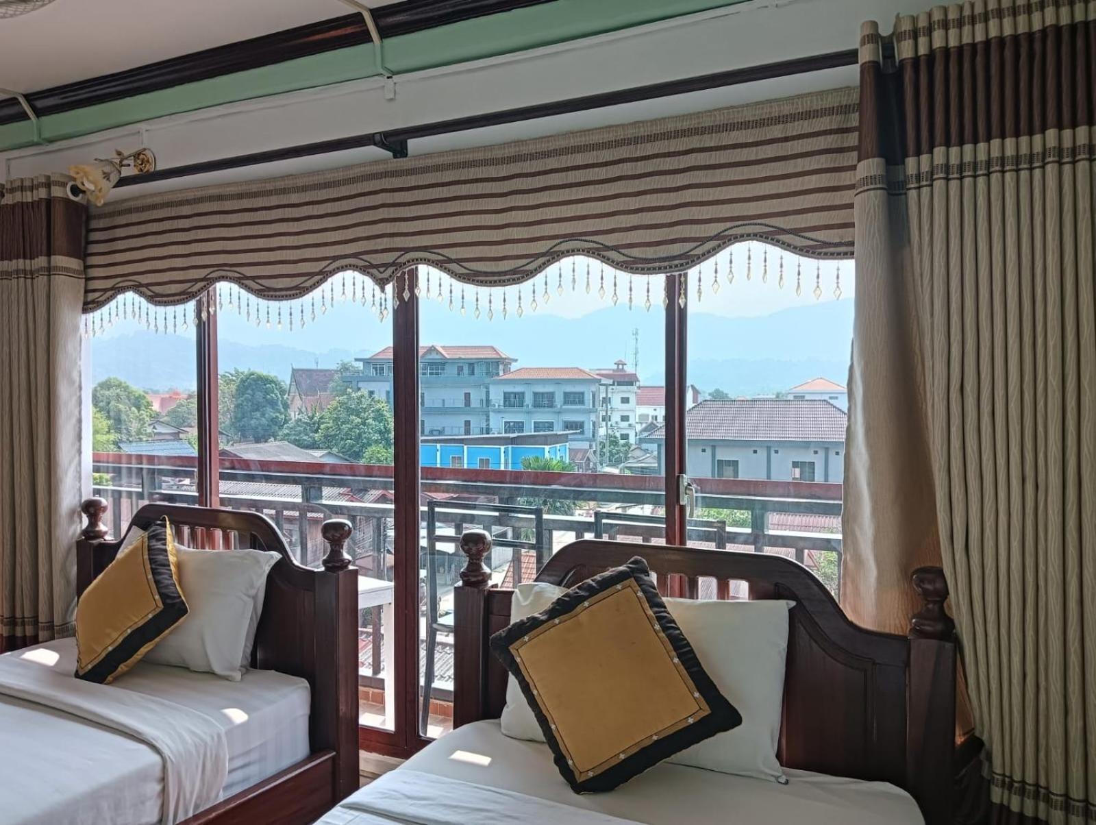 Bountang Mountain View Riverside Hotel Vang Vieng Zewnętrze zdjęcie